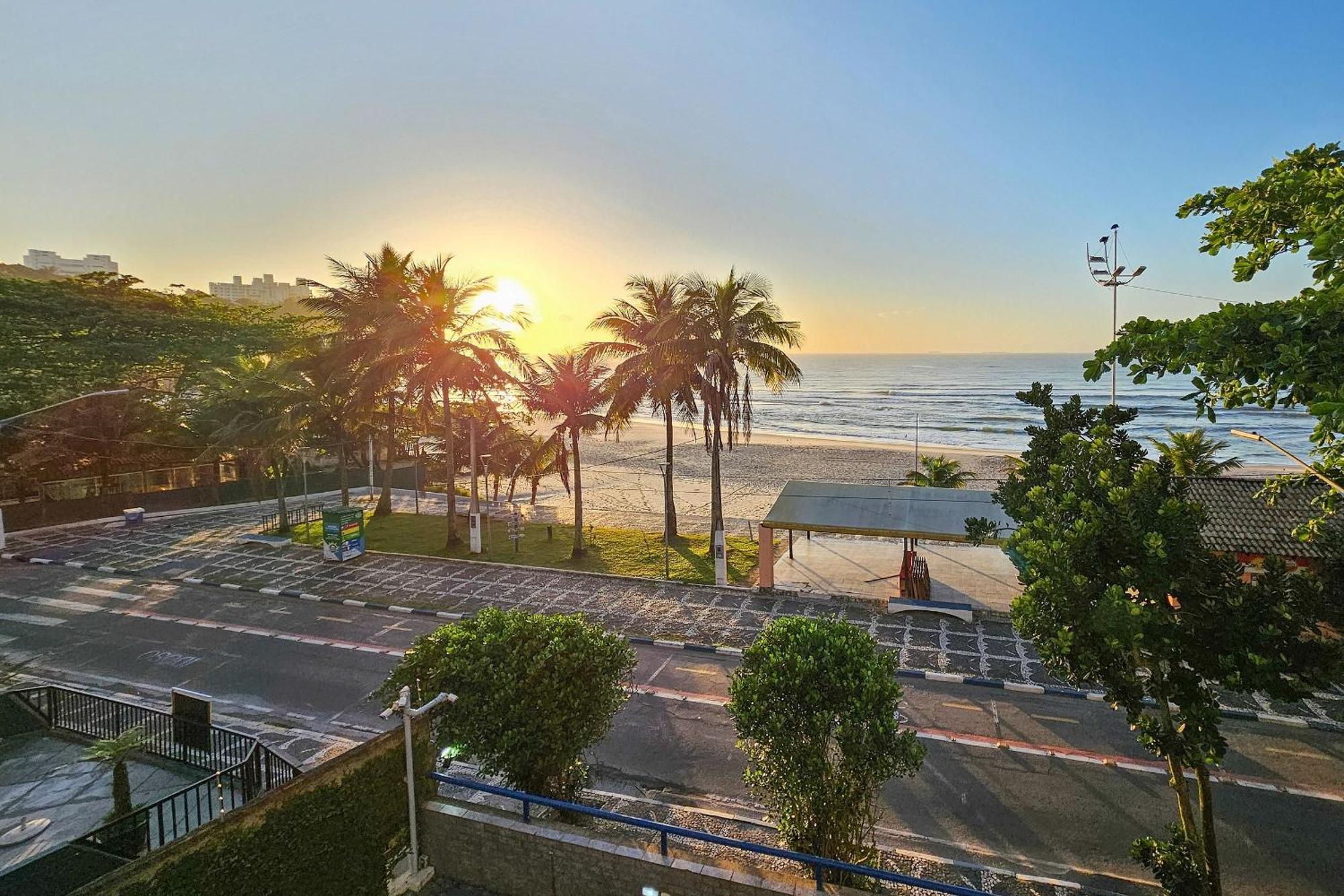 1E-Pe Na Areia Da Praia Do Tombo, 3 Quartos, Ar Cond, 2 Banheiros+Roupas De Cama กัวรูจา ภายนอก รูปภาพ